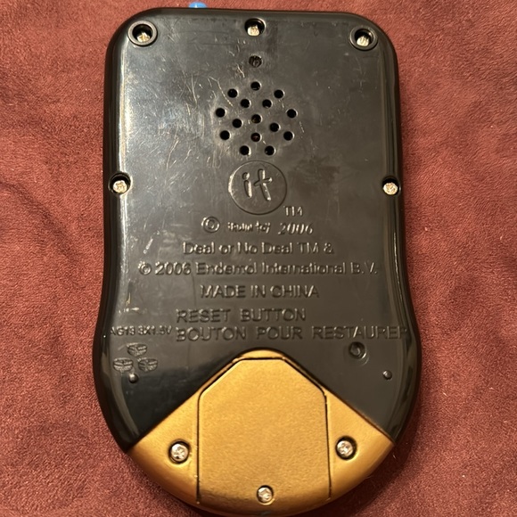 Deal or no deal handheld game - Picture 3 of 3